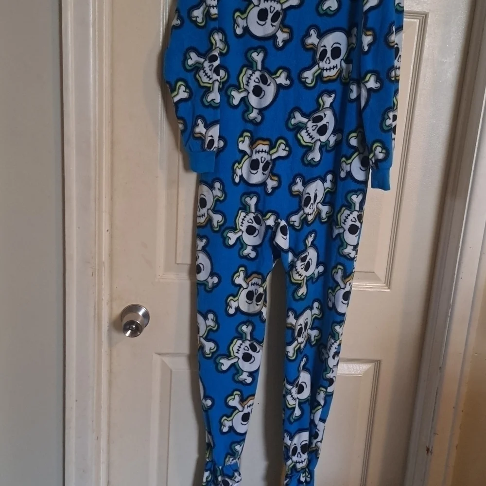 Circo one Piece graphic nightsuite large